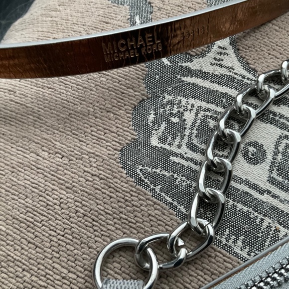 Michael Kors Grey MK Signature Fanny Pack Belt Bag - Picture 3 of 5